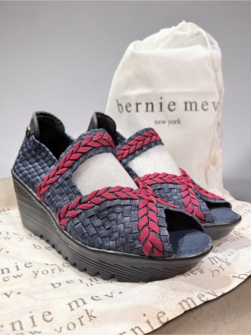 Bernie Mev Halle EU38 Woven Comfort Wedge Sandals Denim Blue Red Braided - Picture 2 of 12